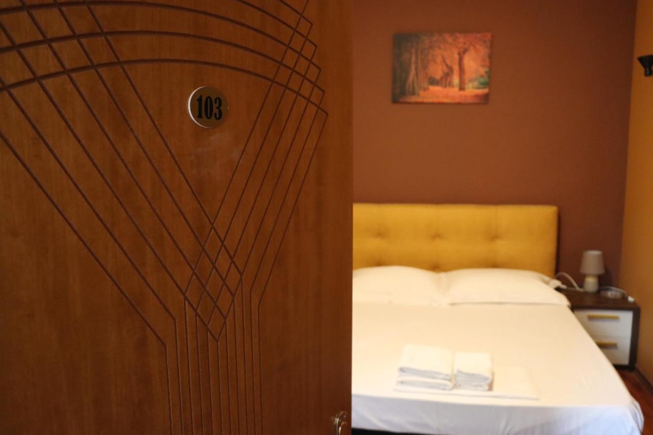 Hotel Ceka Дуррес Экстерьер фото