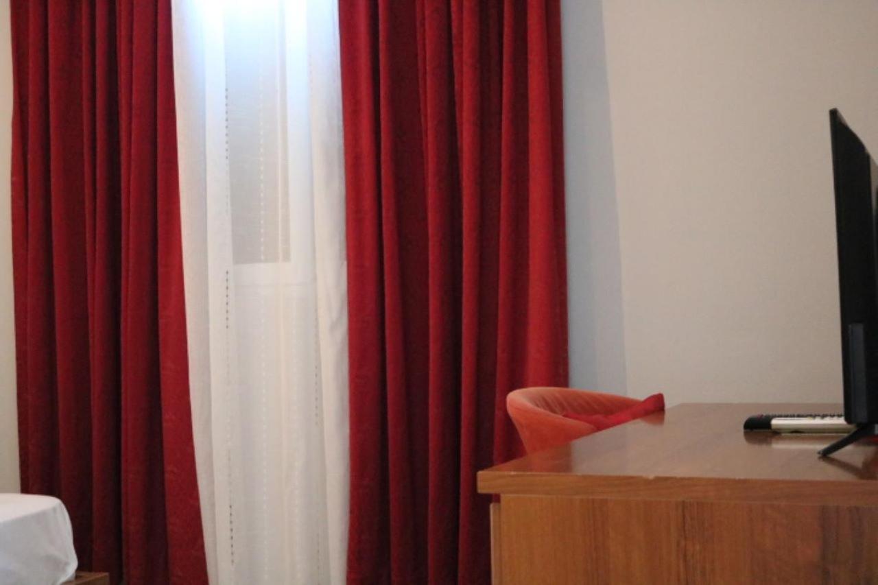 Hotel Ceka Дуррес Экстерьер фото