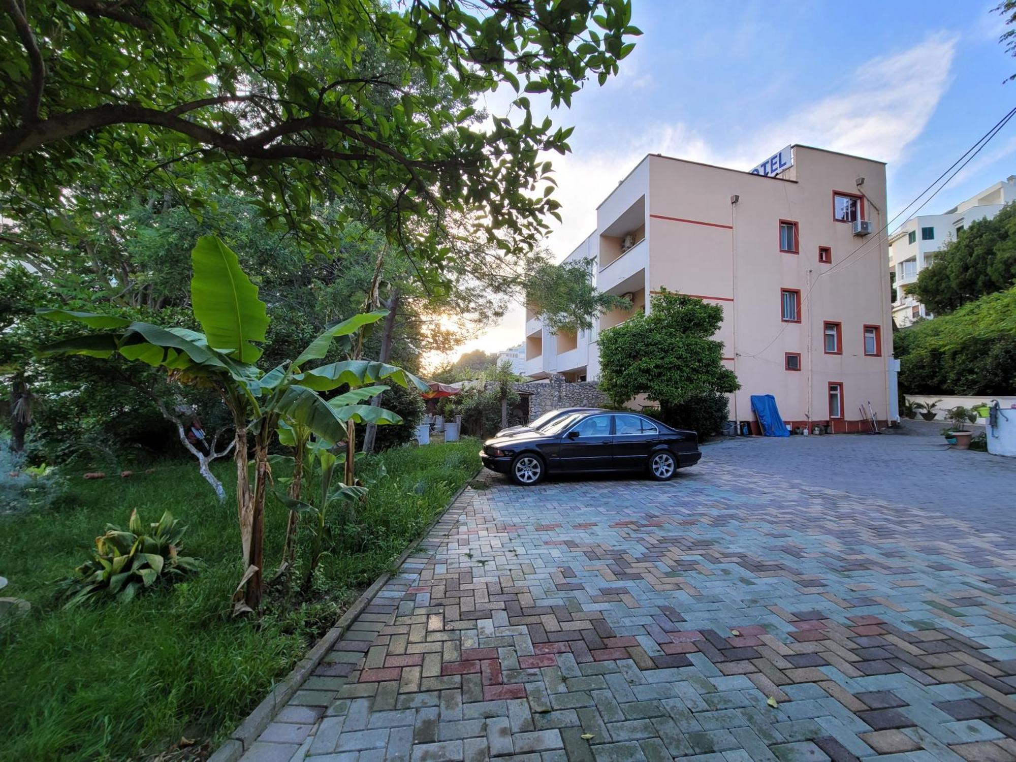 Hotel Ceka Дуррес Экстерьер фото