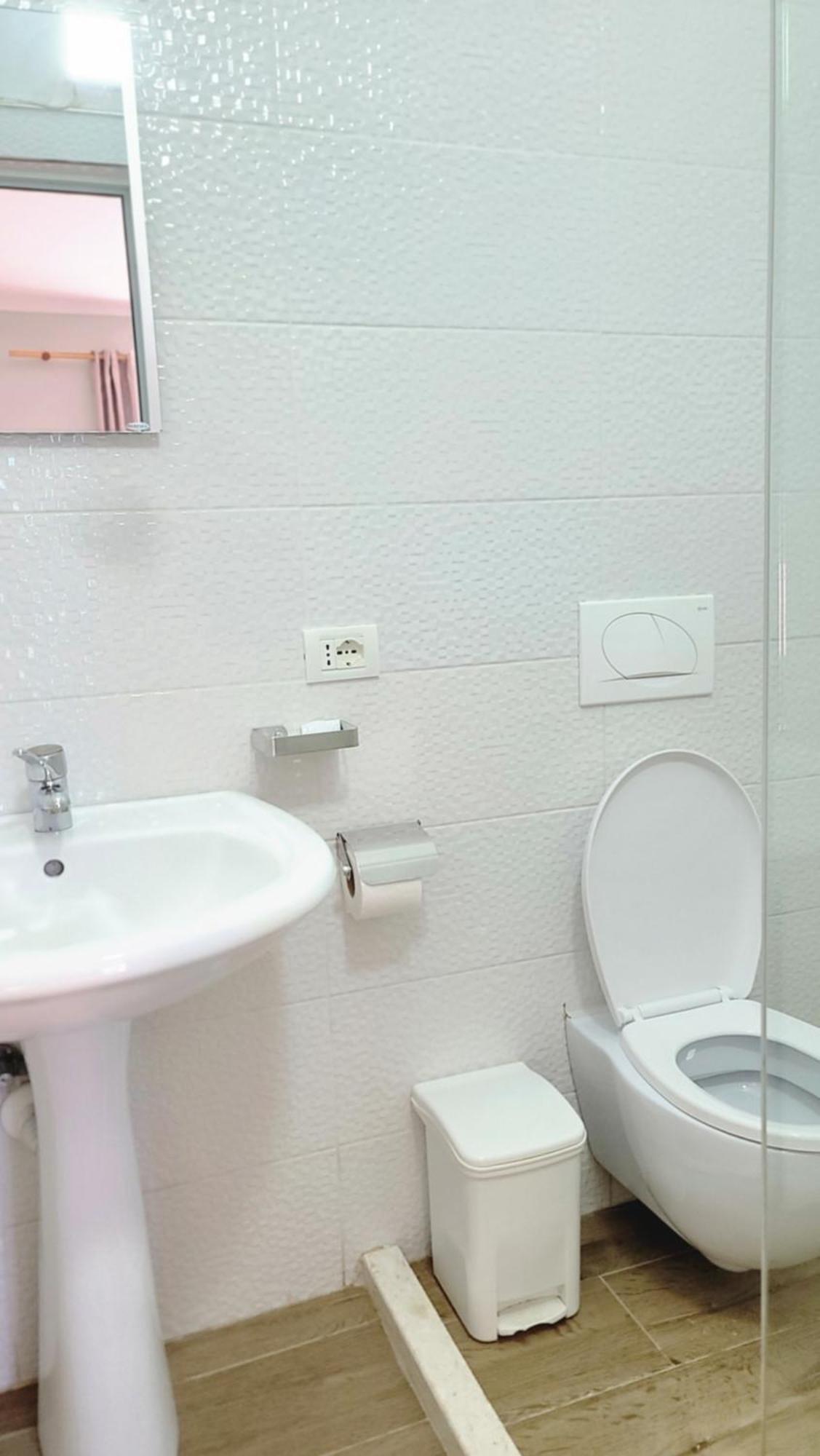 Hotel Ceka Дуррес Экстерьер фото