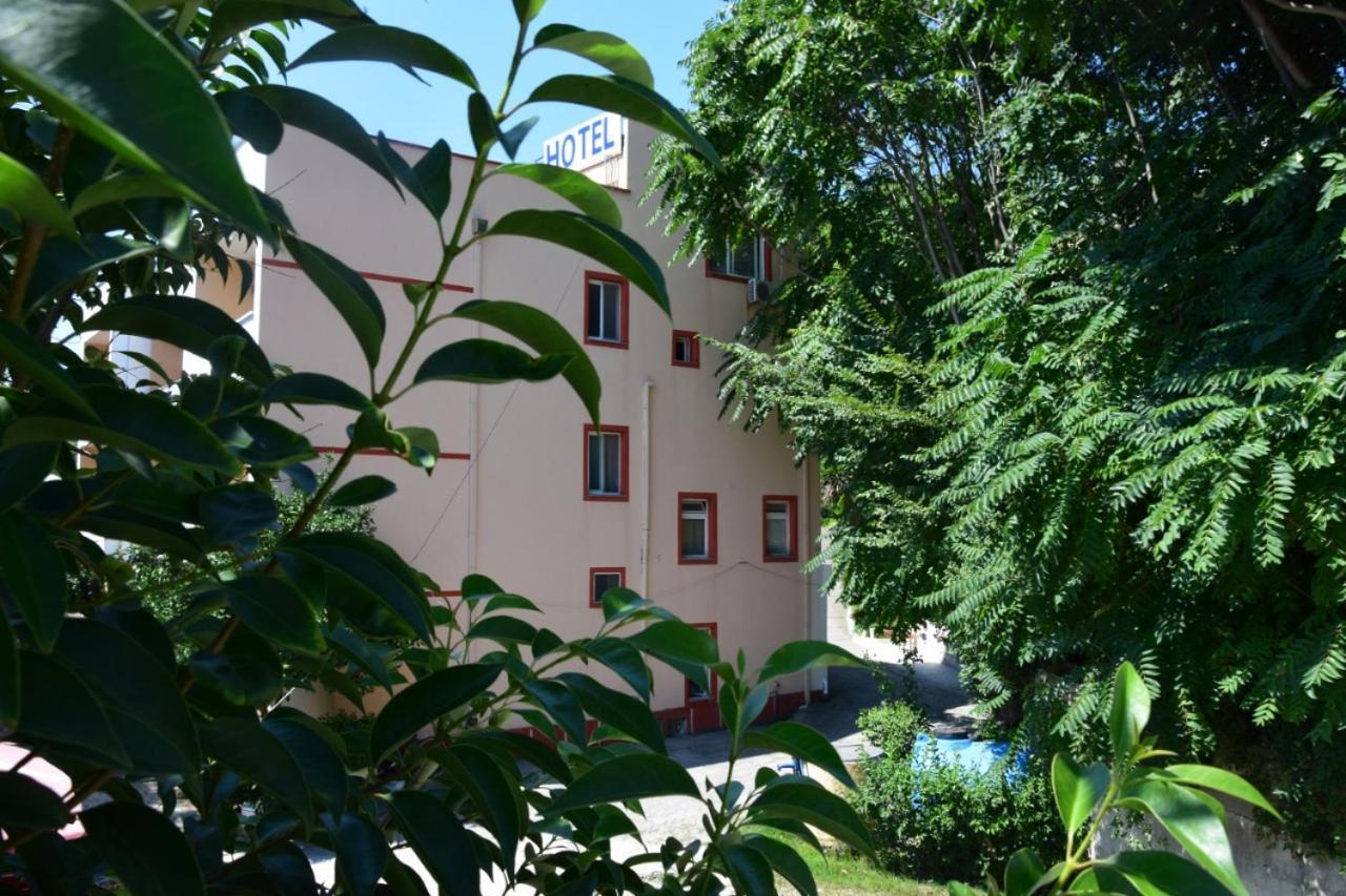 Hotel Ceka Дуррес Экстерьер фото